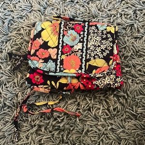 VERA BRADLEY TRAVEL ORGANIZER